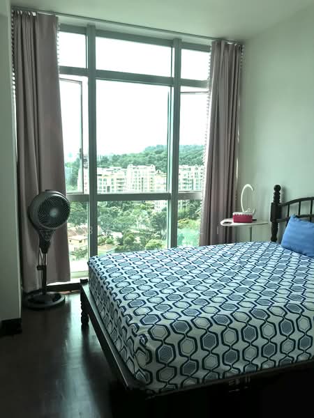 Hillview Regency, 26 Bukit Batok East Avenue 2, 3 Bedrooms, 1,195 sqft, Condominium For Rent, by Becky Li, 23583084 - PropertyGuru.com.sg