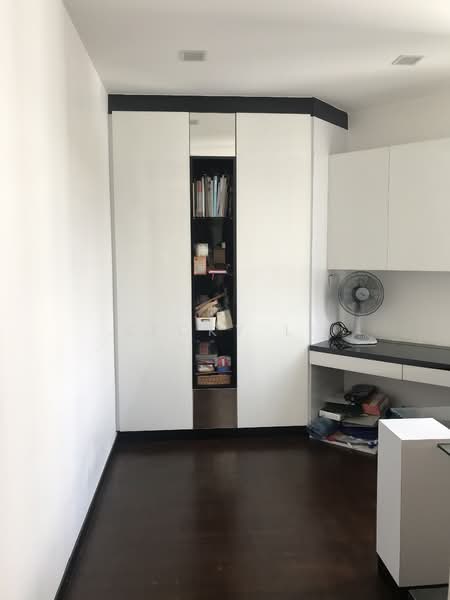 Hillview Regency, 26 Bukit Batok East Avenue 2, 3 Bedrooms, 1,195 sqft, Condominium For Rent, by Becky Li, 23583084 - PropertyGuru.com.sg