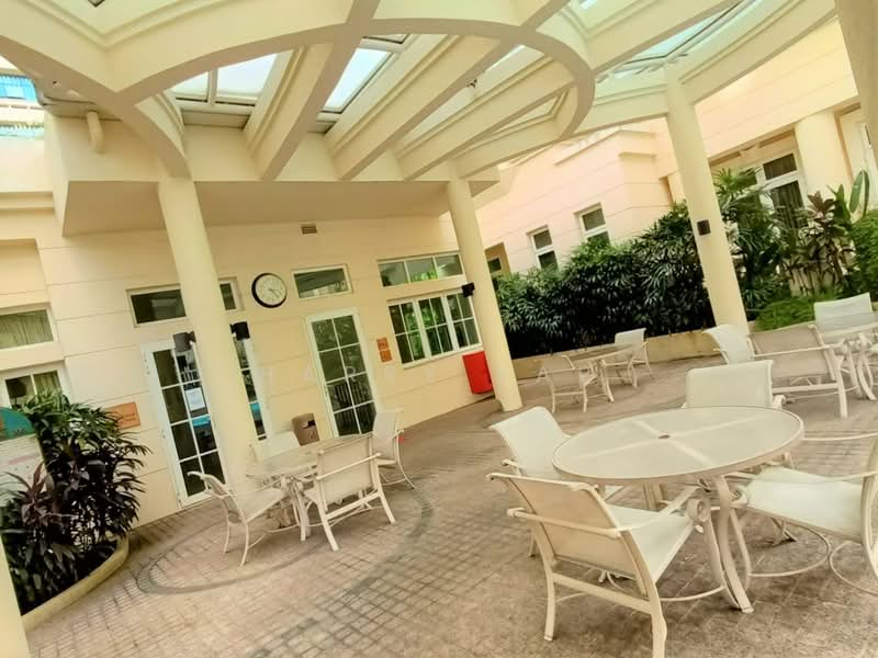 Chelsea Gardens, 8 Walshe Road, 4 Bedrooms, 1959 sqft, Condos