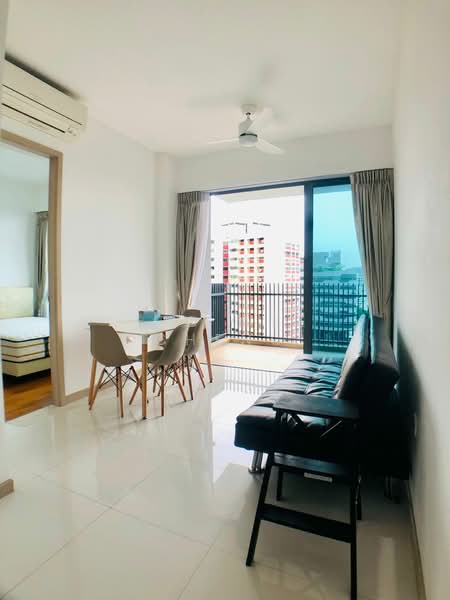 J Gateway, 2 Gateway Drive, 1 Bedroom, 474 sqft, Condominium For Rent, by Teo Wee Cheng, 23585773 - PropertyGuru.com.sg