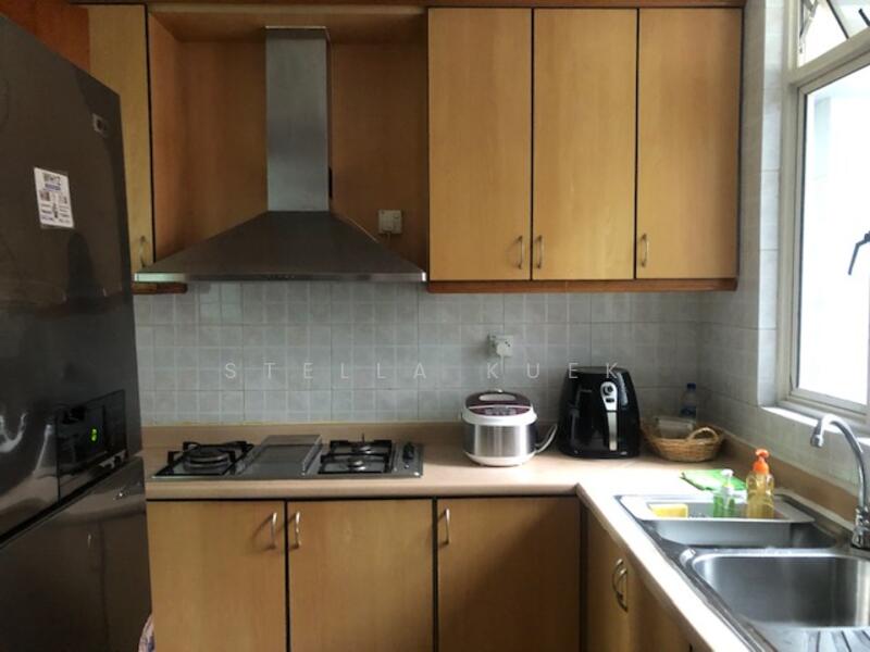 Langston Ville, 15 Kim Yam Road, Room Rental, 260 sqft, Apartment For Rent, by Stella Kuek, 23587876 - Kitchen - PropertyGuru.com.sg