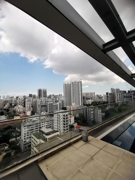 Roof Terrace Level 20