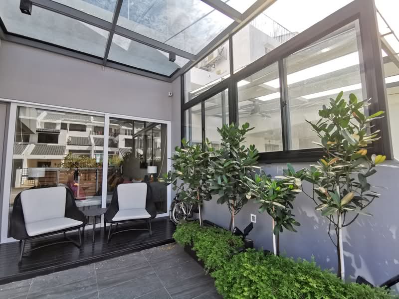 ❤️ WOW SHOWFLAT LOOK ALIKE MOVE IN CONDITION FH LANDED. ALMOST SOLD!, Lorong Sarina, 4 Bedrooms, 3,400 sqft, Terraced House For Sale, by Li Rong Teh, 23592693 - PropertyGuru.com.sg