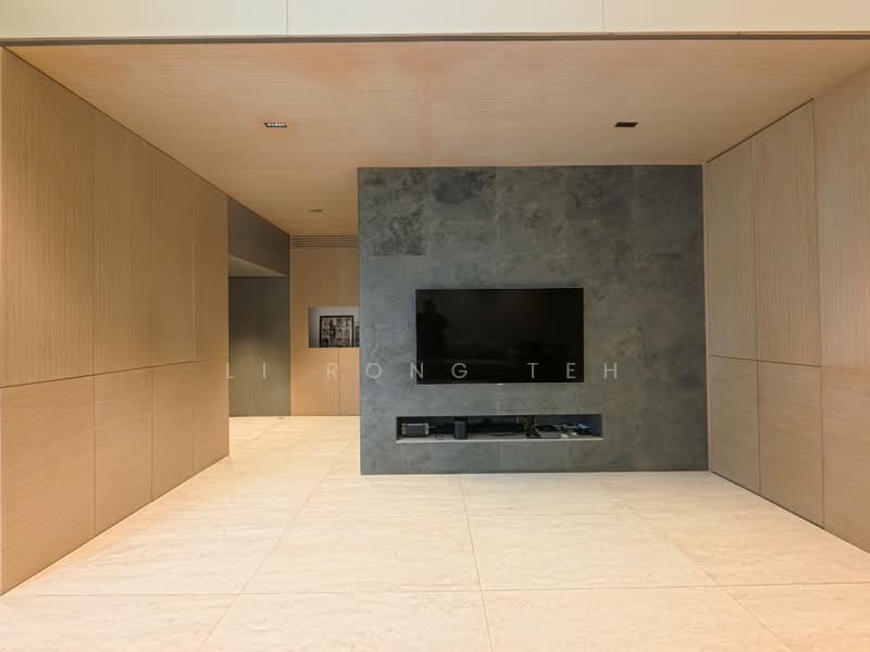❤️ WOW SHOWFLAT LOOK ALIKE MOVE IN CONDITION FH LANDED. ALMOST SOLD!, Lorong Sarina, 4 Bedrooms, 3,400 sqft, Terraced House For Sale, by Li Rong Teh, 23592693 - PropertyGuru.com.sg