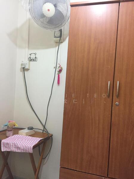 For Rent - 20 Dover Crescent