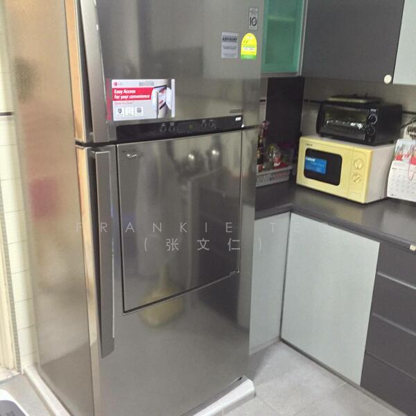 For Rent - 20 Dover Crescent