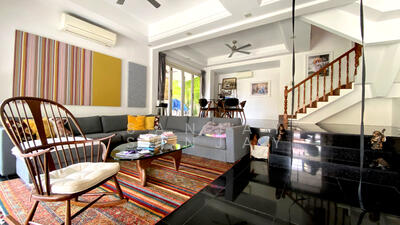 For Sale - Mugliston Park Corner Terrace With Unblocked View Of Park Connector