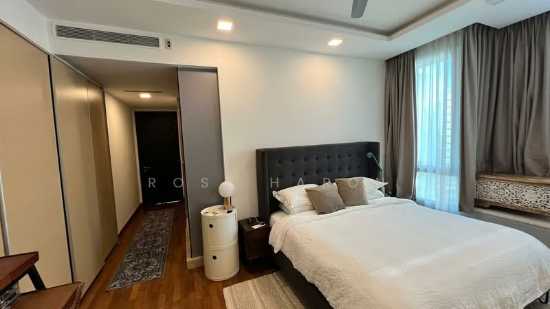 The Grange, 3 Grange Garden, 3 Bedrooms, 1,766 sqft, Condominium For Rent, by Rose Haron, 23595912 - Master bedroom with ensuite - PropertyGuru.com.sg