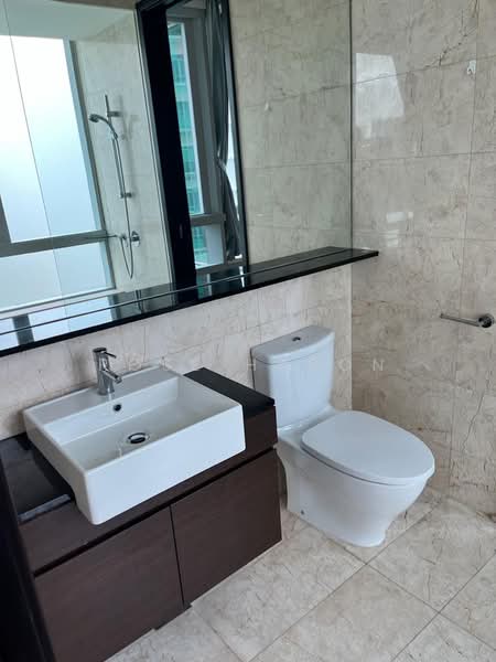 The Grange, 3 Grange Garden, 3 Bedrooms, 1,766 sqft, Condominium For Rent, by Rose Haron, 23595912 - connecting bathroom to bedroom 2 & 3 - PropertyGuru.com.sg