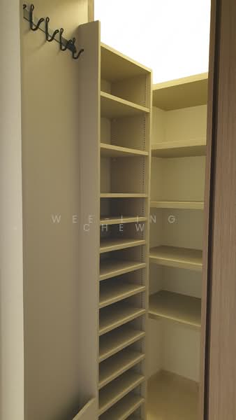 Seaside Residences, 12 Siglap Link, 2 Bedrooms, 807 sqft, Condominium For Rent, by Wee-Ling Chew, 23596281 - Built-in storeroom - PropertyGuru.com.sg
