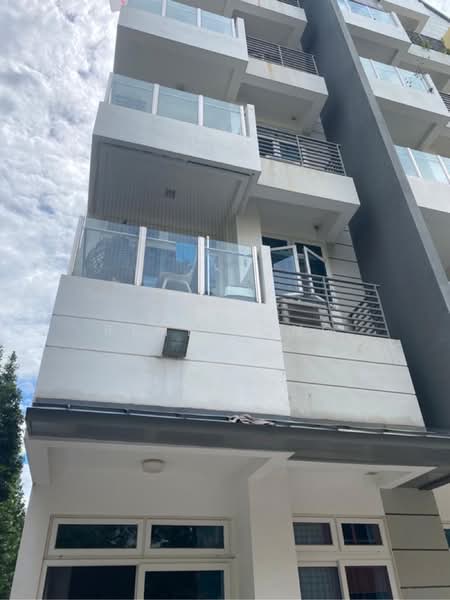 Suites @ Paya Lebar, 420 Upper Paya Lebar Road, 1 Bedroom, 409 sqft, Condominium For Rent, by Renee Ong, 23596285 - PropertyGuru.com.sg