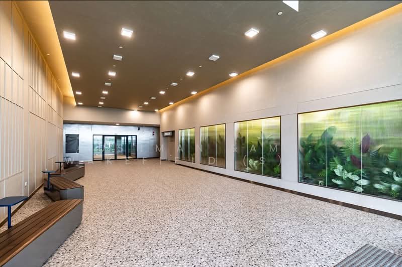 28 Ayer Rajah Crescent, , 10,000 sqft, Light Industrial (B1) For Rent, by LU WEIJIE, DARREN, 23596753 - Entrance Porch - CommercialGuru.com.sg