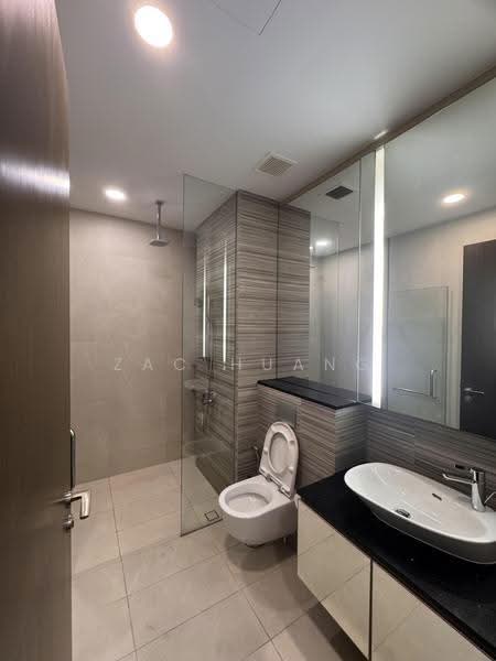Kallang Riverside, 51 Kampong Bugis, Balestier / Toa Payoh, 2 Bedrooms, 1,033 sqft, Condominium For Rent, by Zac Huang, 23598360 - Bathroom - PropertyGuru.com.sg