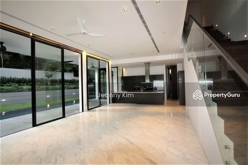 For Sale - Lornie Gardens