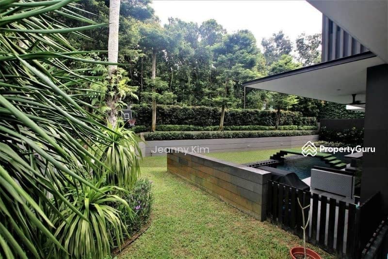 For Sale - Lornie Gardens