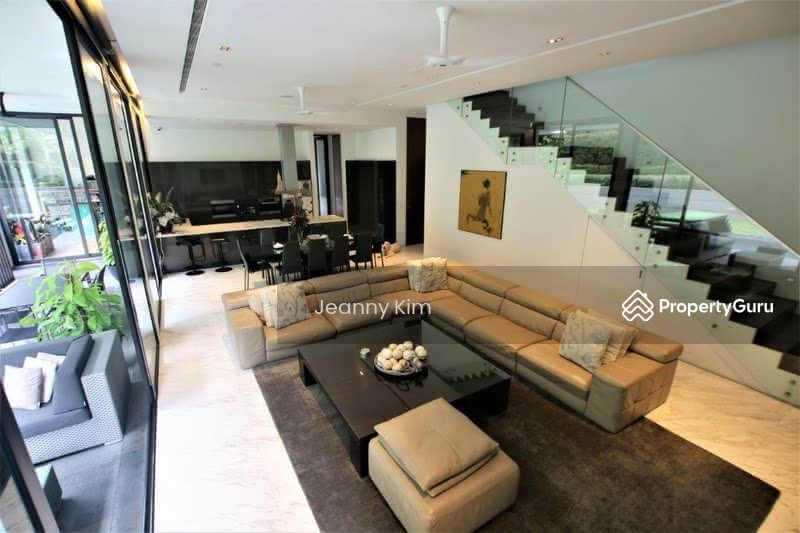 For Sale - Lornie Gardens