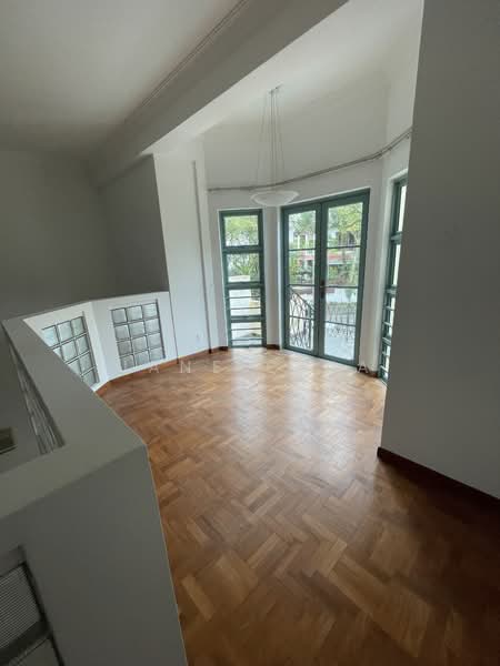 Pinewood Grove, Pinewood Grove, 6 Bedrooms, 3,476 sqft, Terraced House For Rent, by Jane Chia, 23600816 - Area leading to Level 2 terrace - PropertyGuru.com.sg