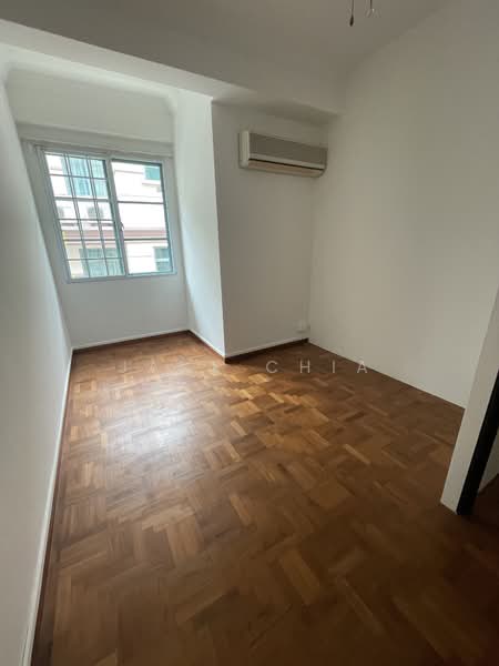 Pinewood Grove, Pinewood Grove, 6 Bedrooms, 3,476 sqft, Terraced House For Rent, by Jane Chia, 23600816 - Study (Level 2) - PropertyGuru.com.sg