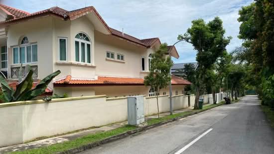 Beautiful Regular Plot Bukit Timah GCB zone Bungalow, Cassia Drive | Oriole Crescent | Raffles Park, 7 Bedrooms, 6,500 sqft, Bungalow House For Sale, by Bernard Wu, 23604673 - PropertyGuru.com.sg
