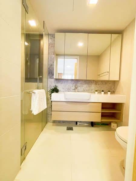 The Lakefront Residences, 46 Lakeside Drive, 2 Bedrooms, 721 sqft, Condominium For Rent, by Edwin Lee, 23606316 - PropertyGuru.com.sg