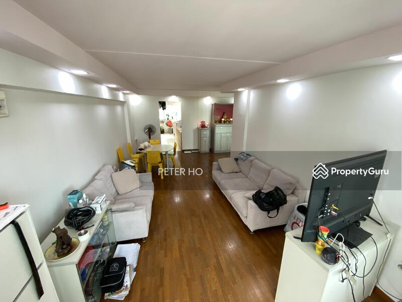 Spacious layout with new ceiling lights
