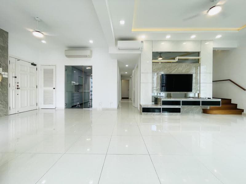 Claremont, 161 Killiney Road, 5 Bedrooms, 2,636 sqft, Apartment For Rent, by April Lee, 23618257 - Living and Dining - PropertyGuru.com.sg