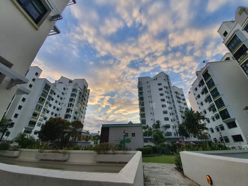 Eastvale, 33 Pasir Ris Drive 3, Pasir Ris / Tampines, 3 Bedrooms, 1,281 sqft, Condominium For Sale, by Kris Qiu (邱志琴), 23623305 - PropertyGuru.com.sg