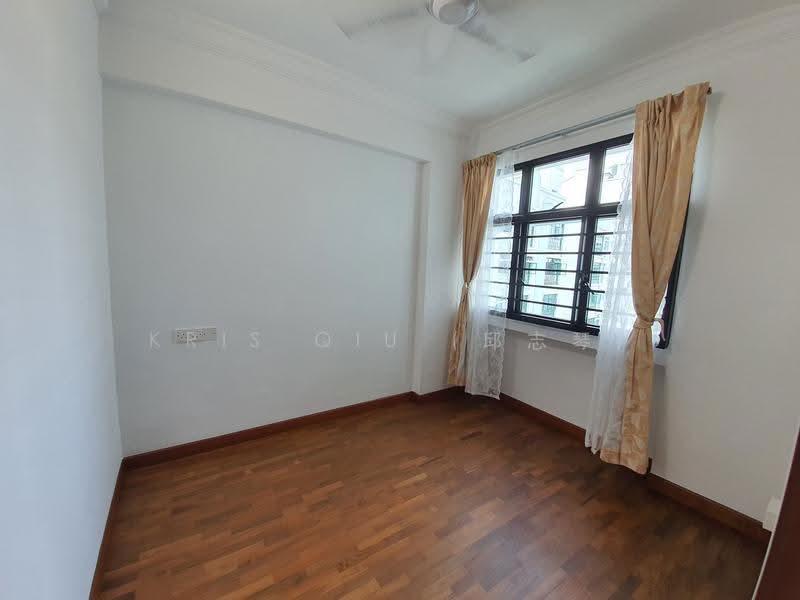 Eastvale, 33 Pasir Ris Drive 3, Pasir Ris / Tampines, 3 Bedrooms, 1,281 sqft, Condominium For Sale, by Kris Qiu (邱志琴), 23623305 - PropertyGuru.com.sg