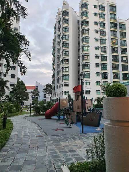 Eastvale, 33 Pasir Ris Drive 3, Pasir Ris / Tampines, 3 Bedrooms, 1,281 sqft, Condominium For Sale, by Kris Qiu (邱志琴), 23623305 - PropertyGuru.com.sg