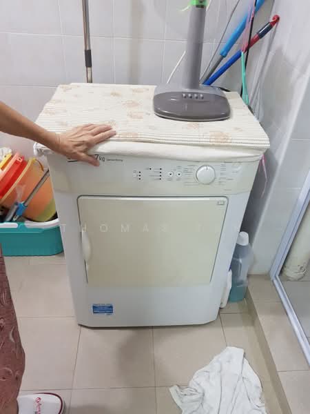 919 Hougang Avenue 4, 919 Hougang Avenue 4, Room Rental, 150 sqft, HDB Flat For Rent, by Thomas Tan, 23624146 - PropertyGuru.com.sg