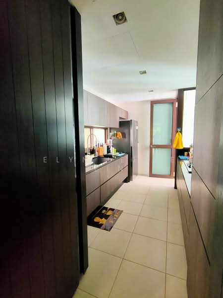 Varsity Park Condominium, 70 West Coast Road, Buona Vista / West Coast / Clementi New Town, 3 Bedrooms, 1,452 sqft, Condominium For Sale, by Elyn Lee Ee Lin, 23625644 - Spacious Kitchen - PropertyGuru.com.sg