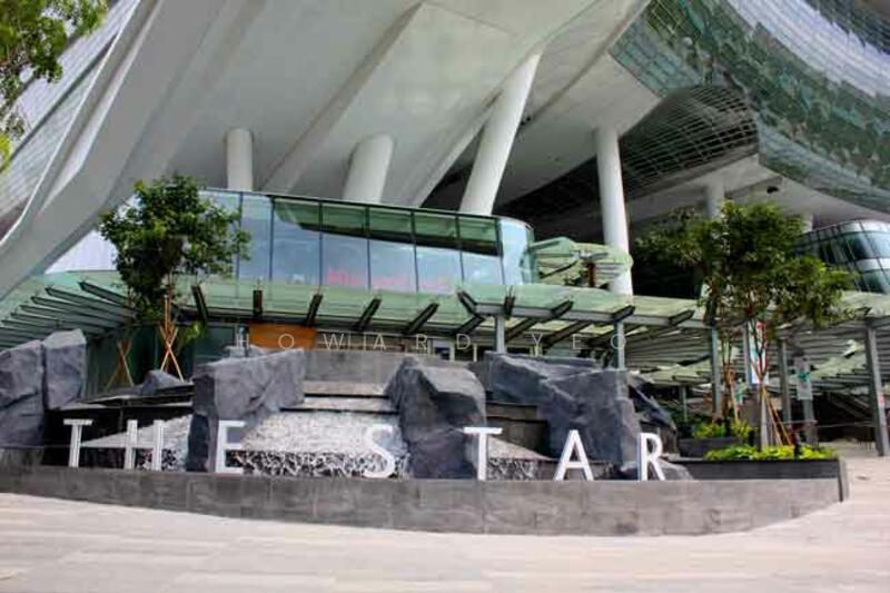 The Star Vista, 1 Vista Exchange Green, 355 sqft, Mall Shop For Rent, by Howard Yeo, 23626081 - CommercialGuru.com.sg
