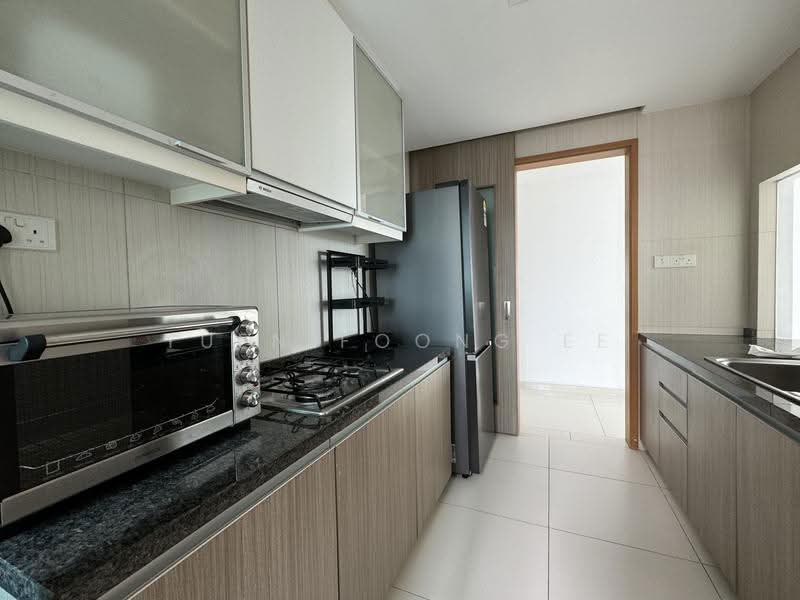 The Metropolitan Condominium, 6 Alexandra View, Alexandra / Commonwealth, 2 Bedrooms, 1,033 sqft, Condominium For Rent, by Yuen Foong Ee, 23626534 - PropertyGuru.com.sg