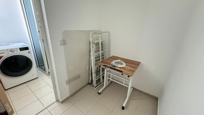 The Metropolitan Condominium, 6 Alexandra View, Alexandra / Commonwealth, 2 Bedrooms, 1,033 sqft, Condominium For Rent, by Yuen Foong Ee, 23626534 - Interior - PropertyGuru.com.sg
