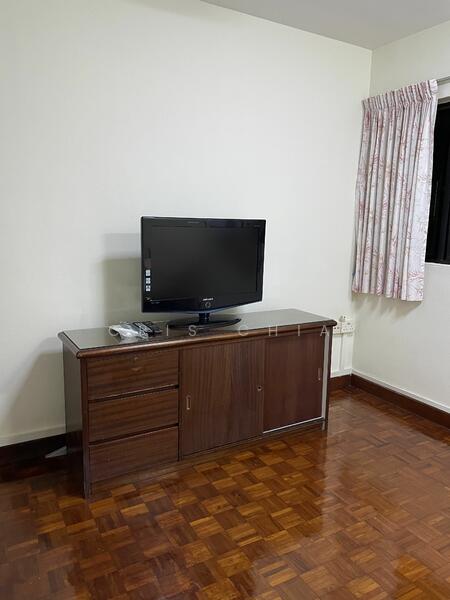 For Rent - 104 Spottiswoode Park Road