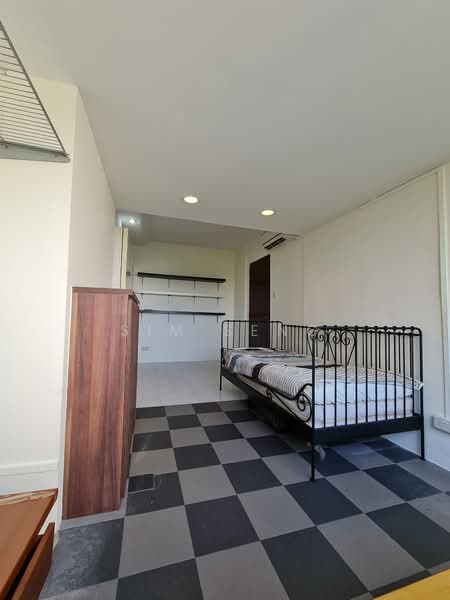 Pandan Valley, 4 Pandan Valley, 4 Bedrooms, 1,700 sqft, Condominium For Rent, by Sim Seng, 23628950 - Bedroom 3 - PropertyGuru.com.sg