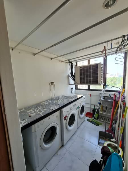 Pandan Valley, 4 Pandan Valley, 4 Bedrooms, 1,700 sqft, Condominium For Rent, by Sim Seng, 23628950 - Utility / Yard room - PropertyGuru.com.sg