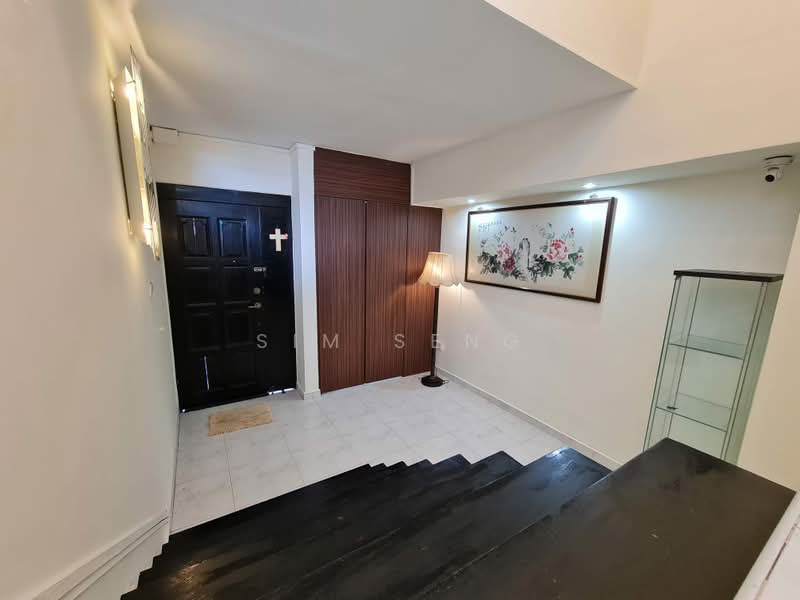 Pandan Valley, 4 Pandan Valley, 4 Bedrooms, 1,700 sqft, Condominium For Rent, by Sim Seng, 23628950 - Foyer - PropertyGuru.com.sg
