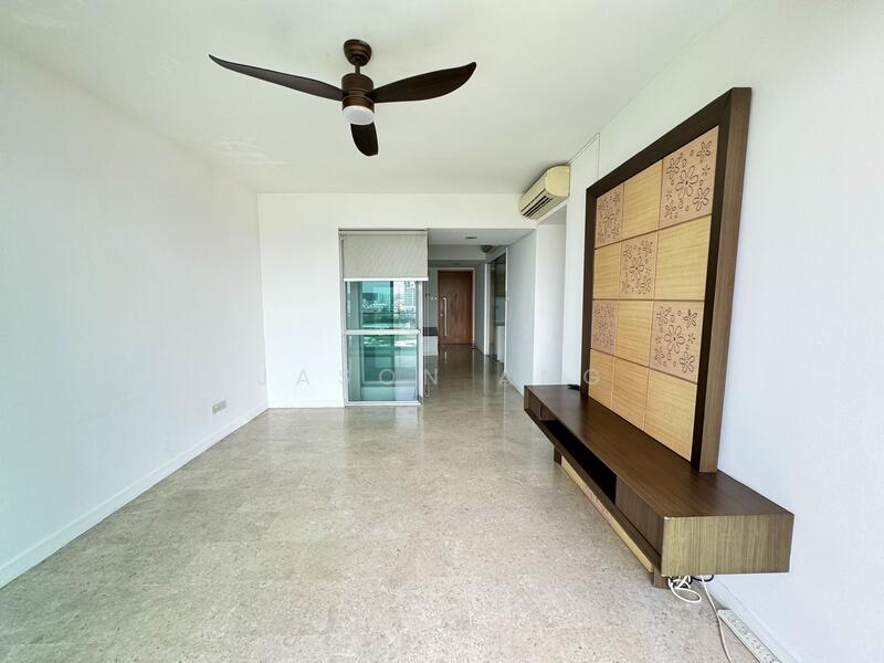 Spacious living and dining area