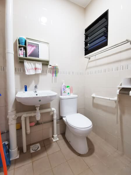44 Chai Chee Street, 44 Chai Chee Street, 2 Bedrooms, 723 sqft, HDB Flat For Sale, by Conrad Tham, 23630498 - PropertyGuru.com.sg