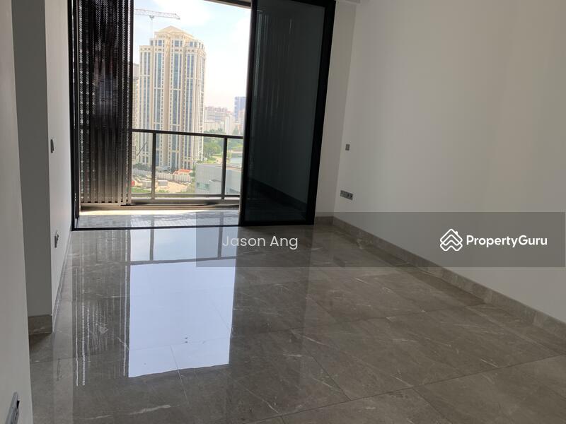 Spacious living and dining area
