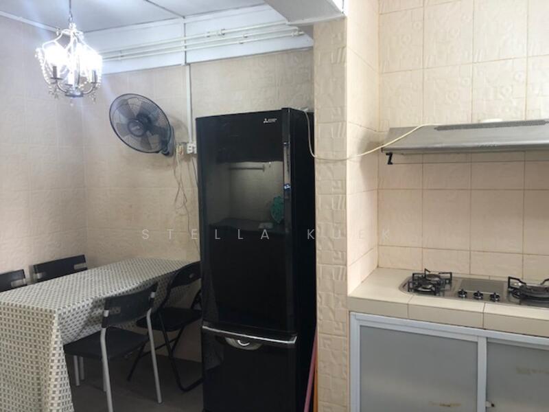 76 Lorong Limau, 76 Lorong Limau, Balestier / Toa Payoh, Room Rental, 90 sqft, HDB Flat For Rent, by Stella Kuek, 23634713 - Kitchen View 2 - Light Cooking Allowed - PropertyGuru.com.sg