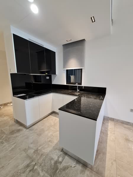 Martin Modern, 8 Martin Place, 2 Bedrooms, 850 sqft, Condominium For Rent, by Edwin Phua, 23635075 - PropertyGuru.com.sg