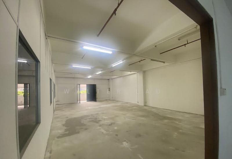 Ruby Industrial Complex, 80 Genting Lane, Macpherson / Potong Pasir, 2,289 sqft, Light Industrial (B1) For Rent, by Walter Lau, 23636251 - wide Entrance door - 2 leaf type - CommercialGuru.com.sg