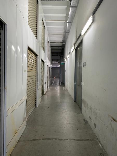 With or w/o ramp up 1600sqft - 20000sqft B1/B2 With/wo Ramp Up, Kallang, Tai Seng, MacPherson, Tampines, Bedok, Tanglin / Holland / Bukit Timah, 4,500 sqft, Light Industrial (B1) For Rent, by Jonathan Boh, 23638753 - CommercialGuru.com.sg