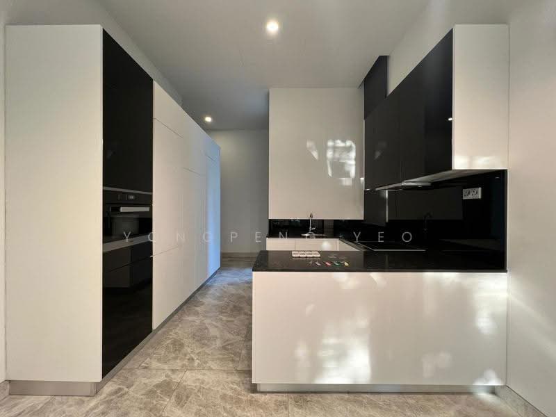 Martin Modern, 10 Martin Place, Orchard / River Valley, 2 Bedrooms, 883 sqft, Apartment For Rent, by Yeo Yong Peng, 23640101 - PropertyGuru.com.sg