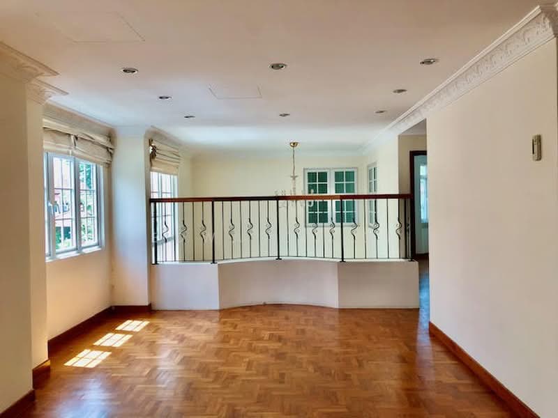 Melrose Drive, Melrose Drive, 6 Bedrooms, 4,700 sqft, Detached House For Rent, by Edward Hoi, 23641207 - PropertyGuru.com.sg