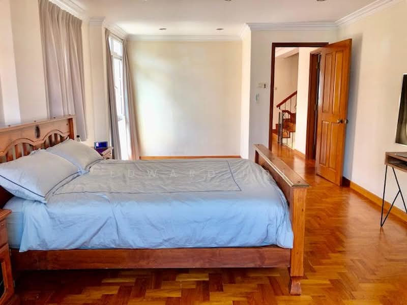 Melrose Drive, Melrose Drive, 6 Bedrooms, 4,700 sqft, Detached House For Rent, by Edward Hoi, 23641207 - PropertyGuru.com.sg