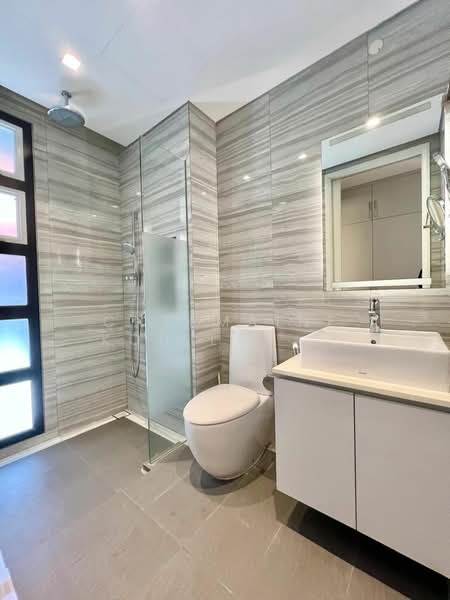 For Rent - Mountbatten Lights