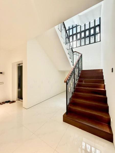 Mountbatten Lights, Mountbatten Road, East Coast / Marine Parade, 6 Bedrooms, 7,972 sqft, Cluster House For Rent, by CHERMAINE Koh Lay Cheng, 23643078 - PropertyGuru.com.sg